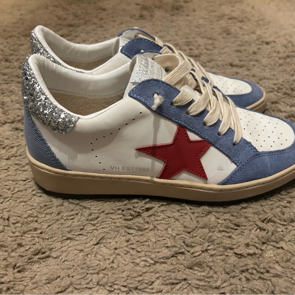 Vintage Havana White and Blue Sneakers with Red Star